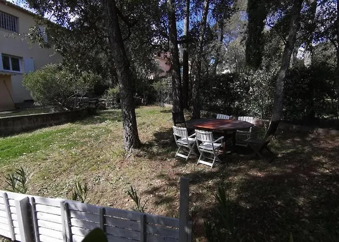 A Louer Rez De Maison Dans Quartier Apartment *